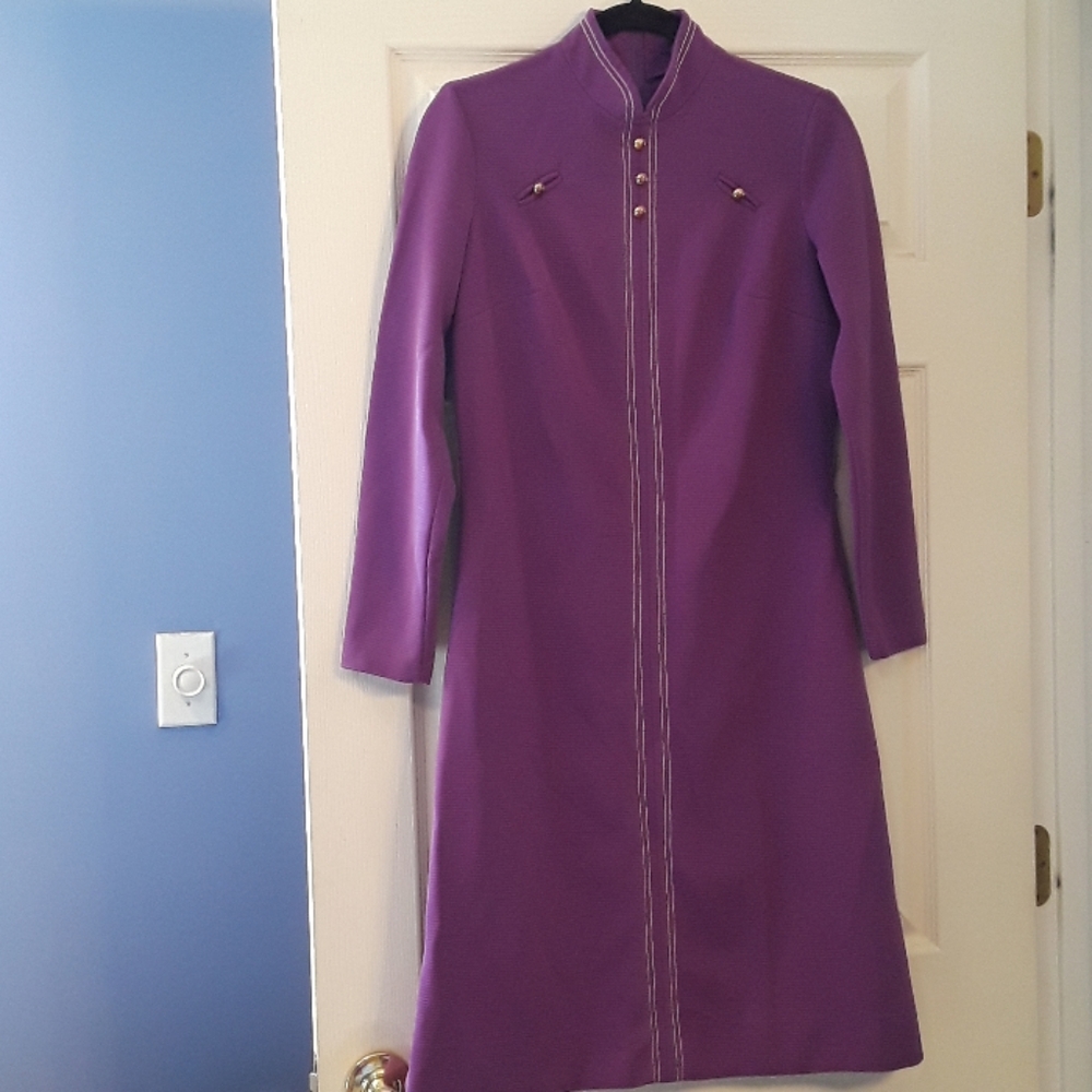Vintage 1960s Ribbed Purple Lample Polyester Dress